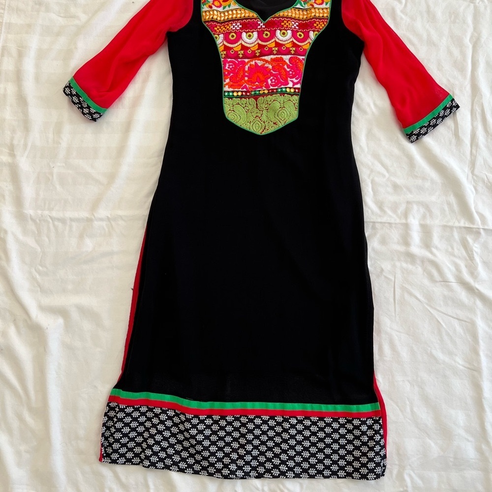 Kashmiri work kurti